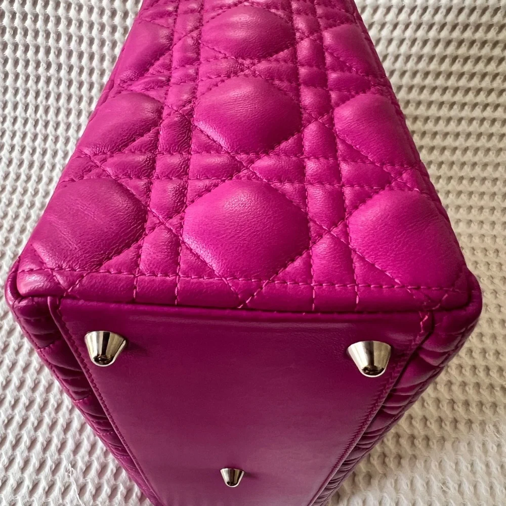 Pink Lady Dior - Picture 8 of 10